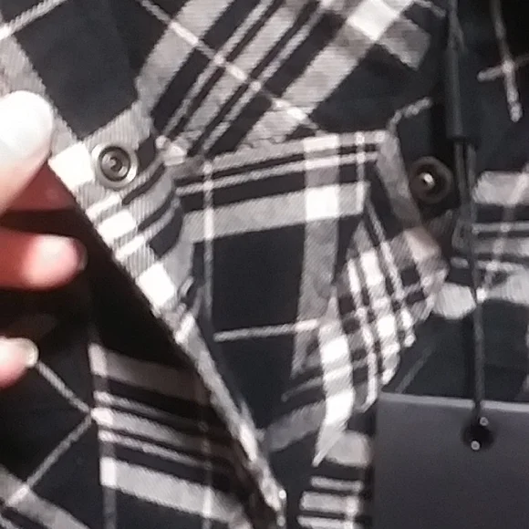 NWT Rails Leo Button down In Onyx Peach - Picture 10 of 13